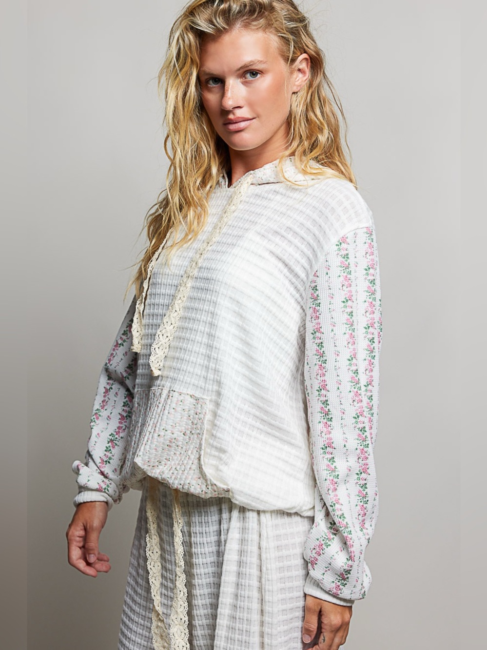 POL Los Angeles The Ribbons Pullover